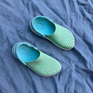 Crocs LiteRide Clogs for Kids Mint/Light Blue